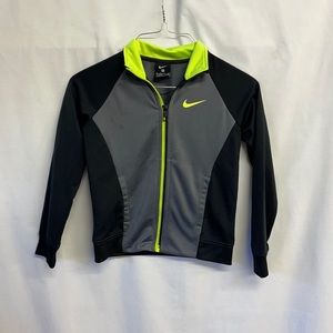 Nike boys zip up jacket size 5/S